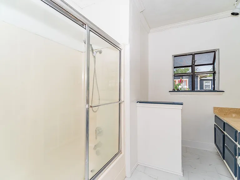469 E Magnolia Ave — Photo 19