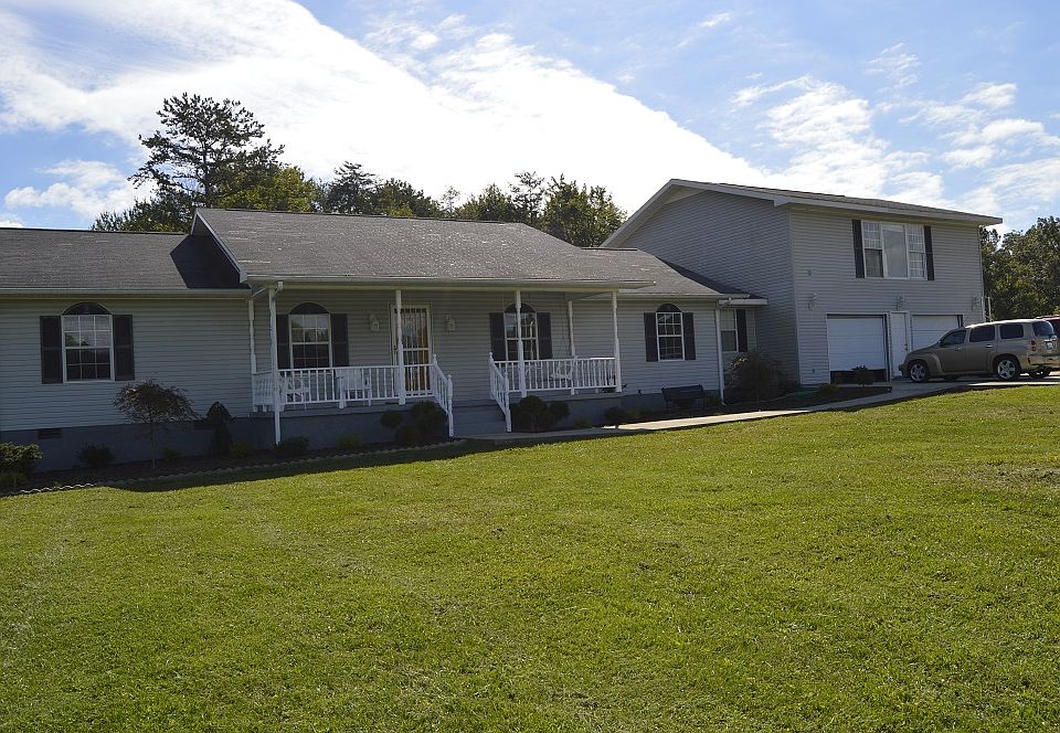 1st image of 215 S 20th Ave