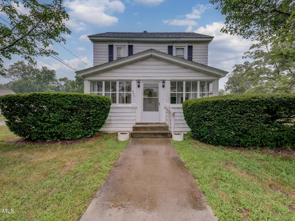 223 Schoolhouse Road, Albany, NY 12203