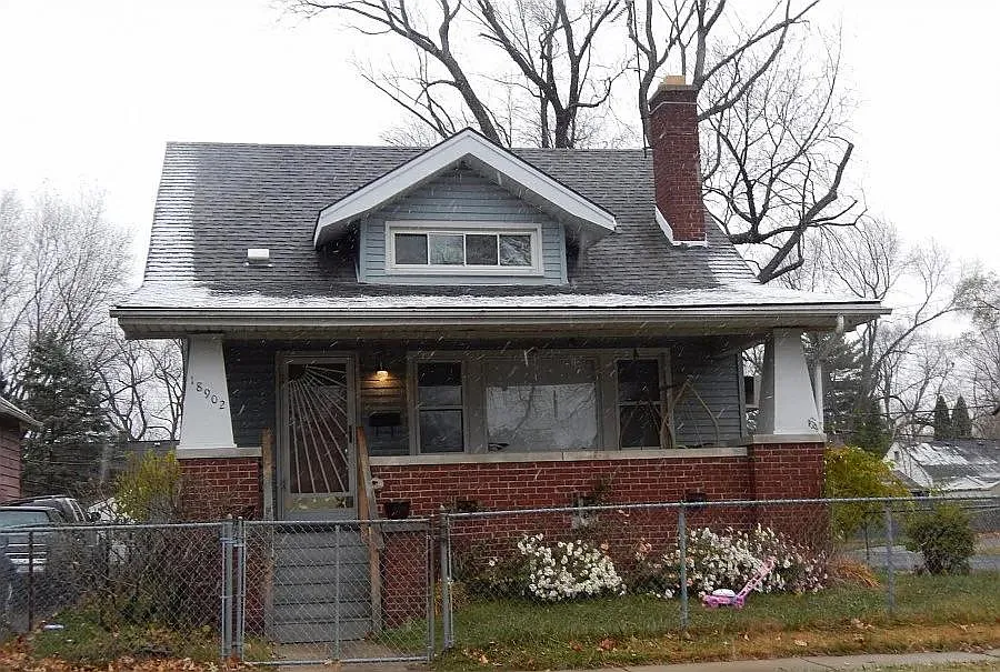 18902 Dale St photo 1