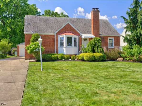 455 Ewing Rd, Youngstown, OH 44512