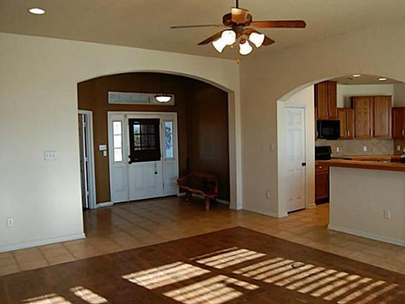 2nd image of 340 Pinnacle Ct