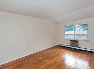 506 Avenue C, Bayonne, NJ 07002