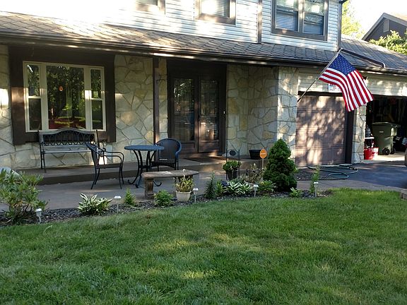 3rd image of 1671 Twin Oaks Dr