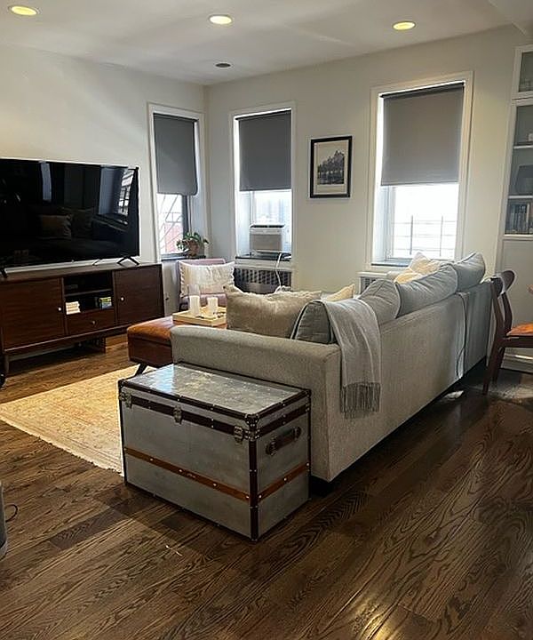 1st image of 300 W 53rd St APT 6G