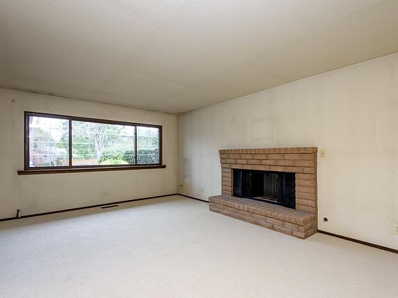 4th image of 1227 Katherine Ave
