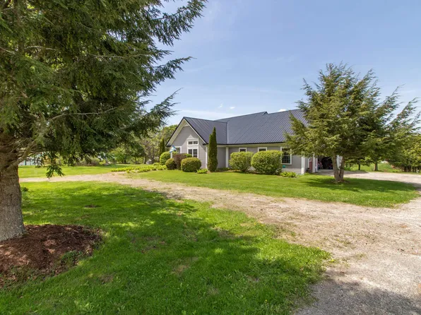 1311 Hinman Settler Road, Brownington, VT 05860