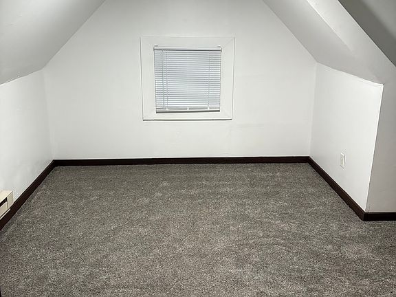 2nd image of 634 Pleasant St SE APT 2