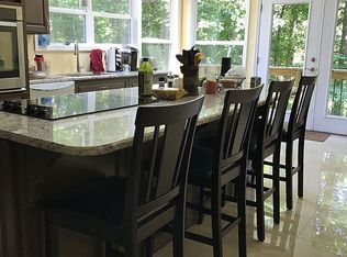 3570 Garrards Xing NE, Roswell, GA 30075