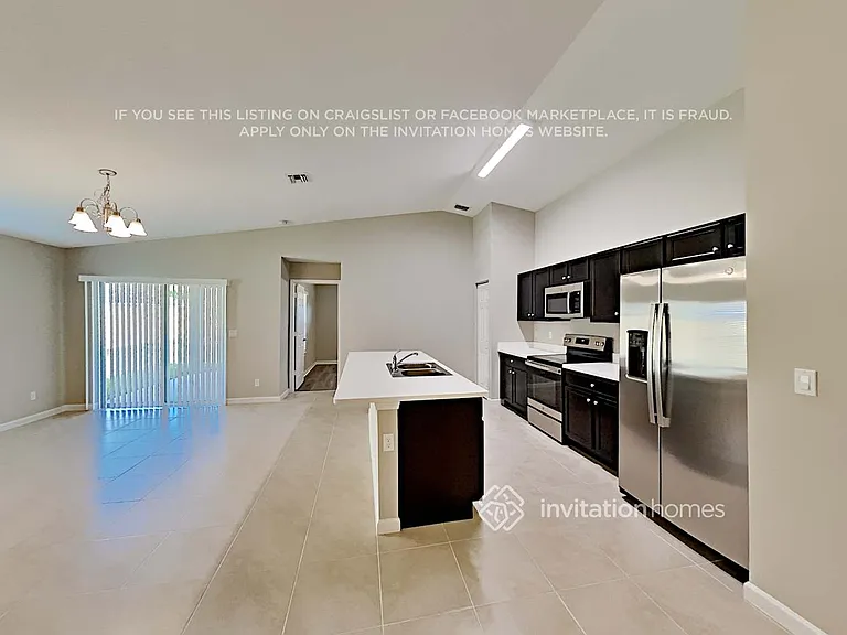1557 SE Mariana Rd — Photo 11