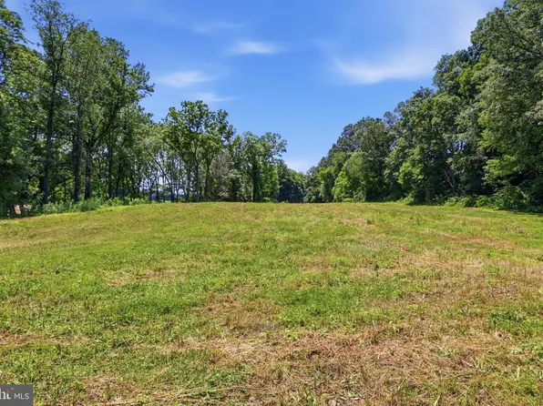 5408 Broadway Rd, White Hall, MD 21161