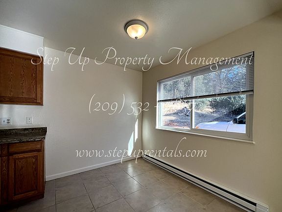 4th image of 19199 Beauchamp Dr