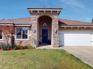 1434 Taylor Ln, Madera, CA