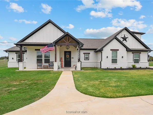 11027 Oak Lake Rd, Bryan, TX 77808