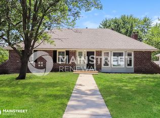 12801 Crystal Ave, Grandview, MO 64030