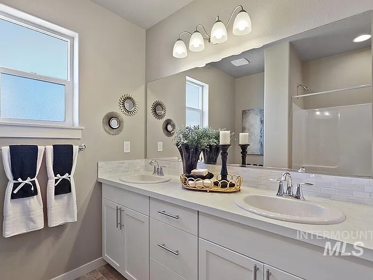 10502 W Thimbleberry Dr — Photo 9