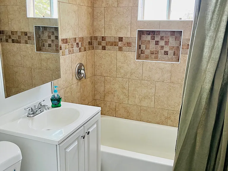 1919 Myrtle Ave #1919 — Photo 8