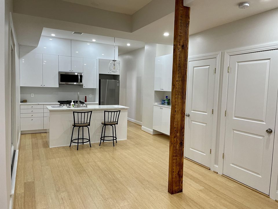 1st image of 258 W Broadway #4