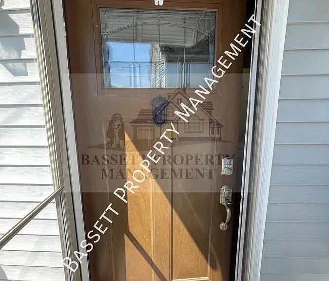 21 Stevens St — Photo 3