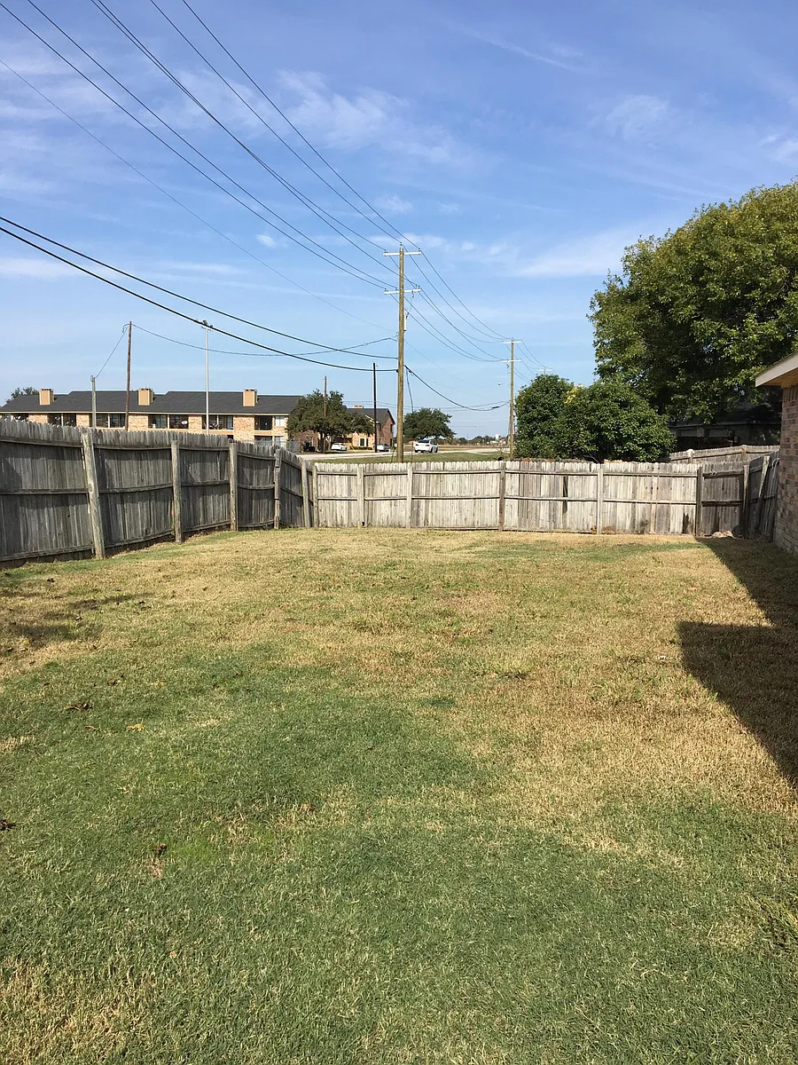 Building Photo - 7401 Tulane Dr #B
