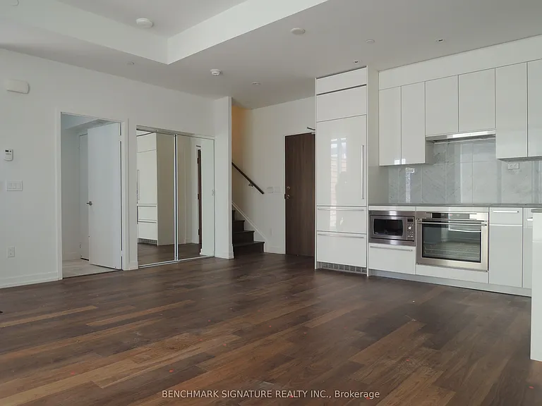 113 McMahon Dr #Townhouse 16 — Photo 7