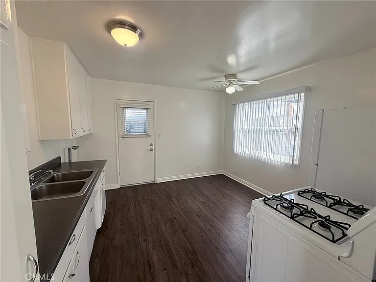 24636 Eshelman Ave — Photo 4