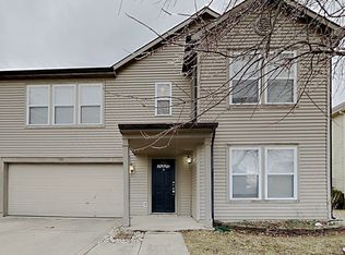 320 Sunburst Ln, Greenwood, IN