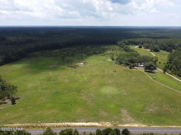 4361 Grafton Rd, Caryville, FL 32427