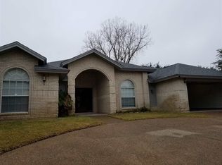 8920 Crossway Dr, Laredo, TX 78045