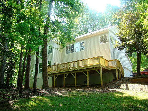 2nd image of 126 Waterford Dr