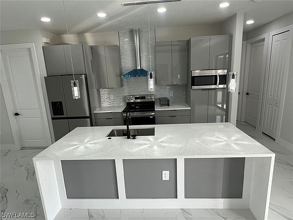 5th image of 1108 NE 19th Terrace Cpe