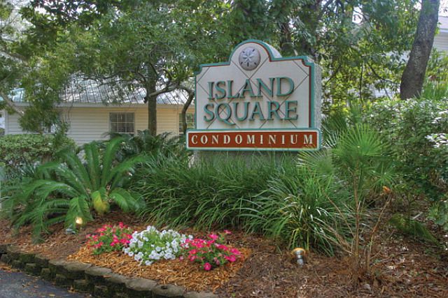 1st image of 601 W Island Square Dr