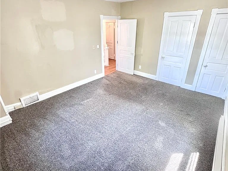 229 E Union Blvd #2 — Photo 9