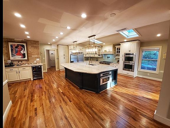 Extra Large Chefs Kitchen