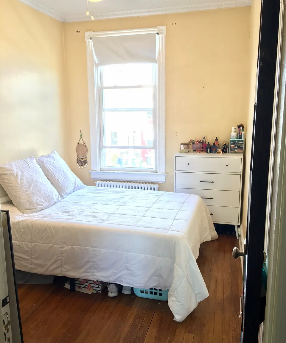 3 bed, 1.5 bath, 1280 sqft, $950 — Photo 1
