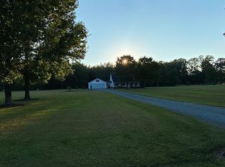 1045 Greenfield Rd, Walnut Cove, NC 27052