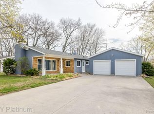 2502 22nd Ave, Port Huron, MI 48060