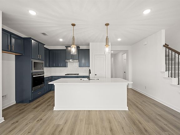 3145 Redbud Flower Trail
