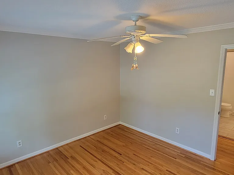 1318 Beechdale Dr — Photo 5