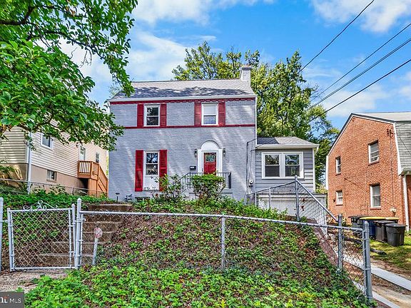 2nd image of 4202 54th St