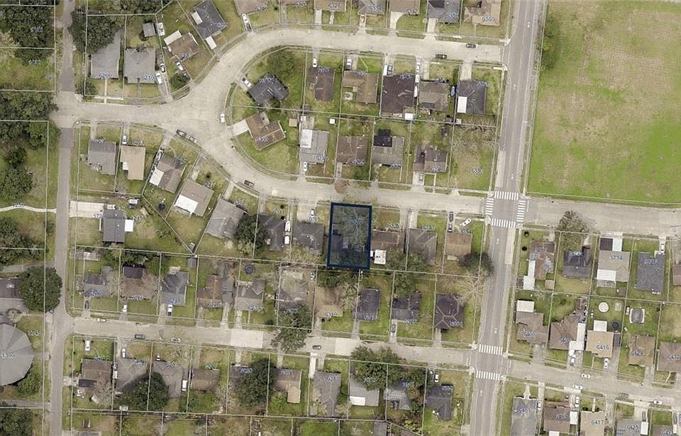 2nd image of 6327 Fairfax Pl