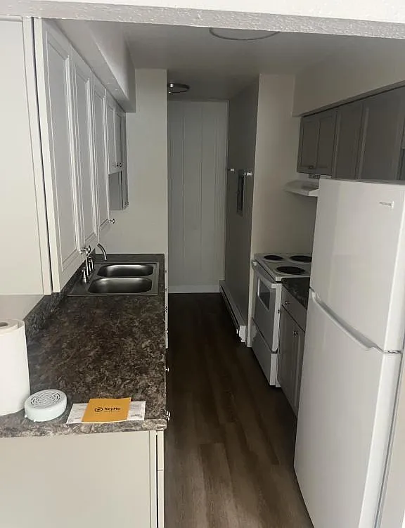 201 E Cleveland St, Unit 6D — Photo 3