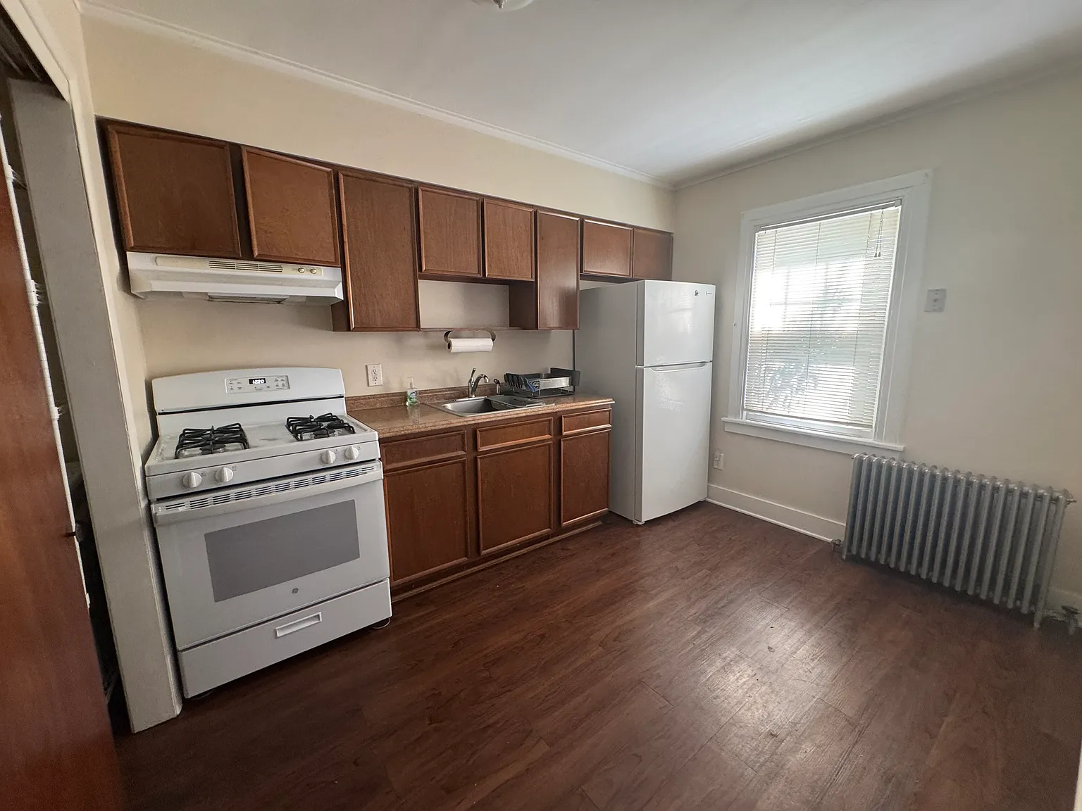 1 bed, 874 sqft, $2,600 — Photo 4