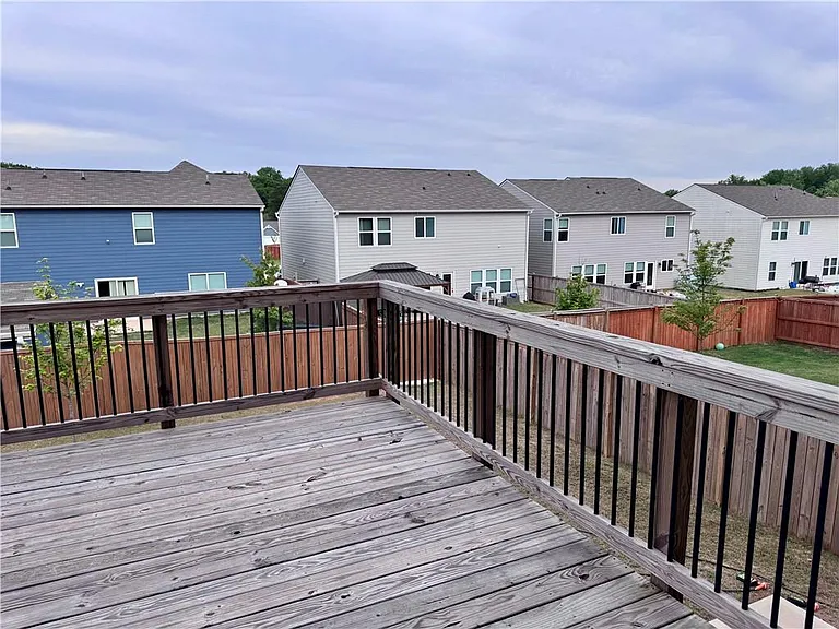 241 Port Way — Photo 16