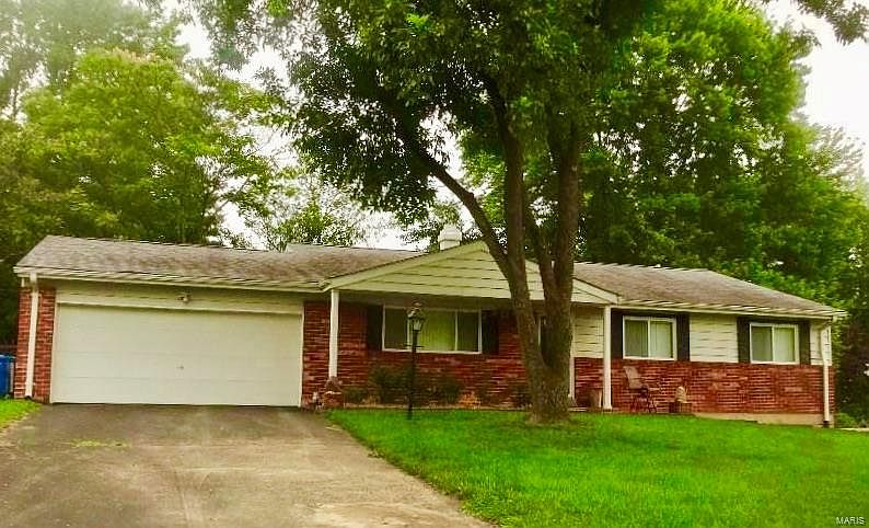 1st image of 158 Bellechasse Dr