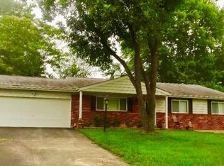 158 Bellechasse Dr, Chesterfield, MO 63017