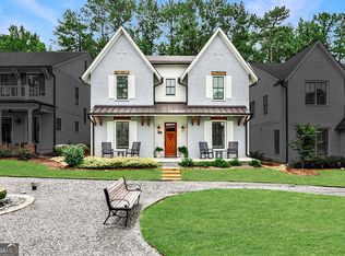 1880 Commons Cir, Brookhaven, GA 30341