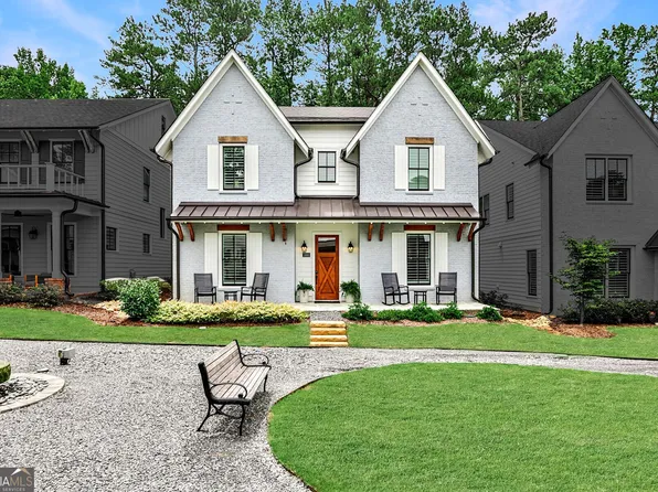 1880 Commons Cir, Brookhaven, GA 30341