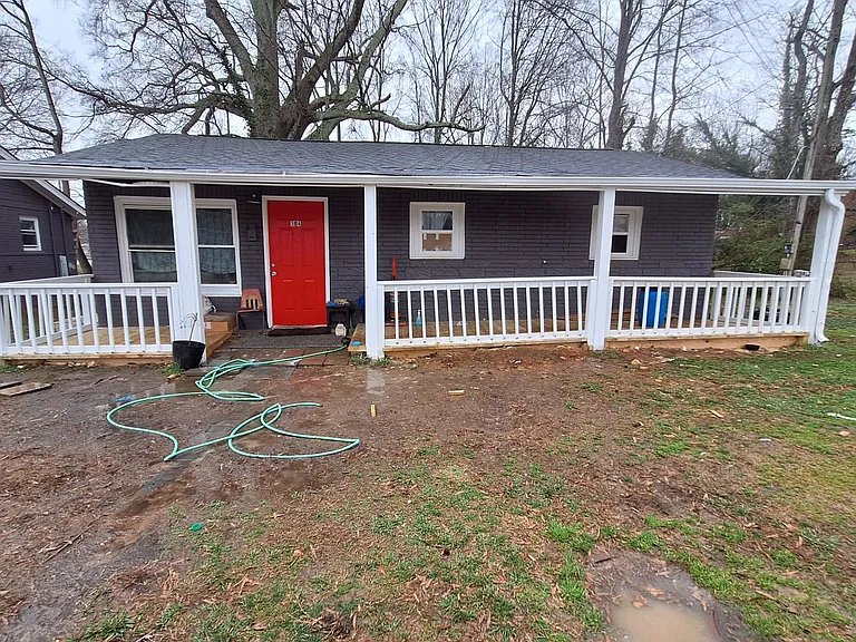 104 E Old Post Rd — Photo 1