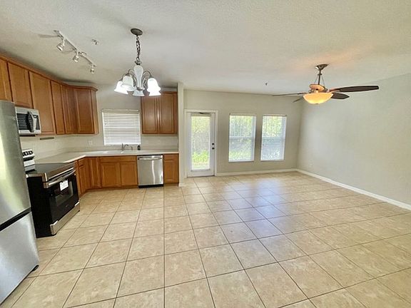 5th image of 9870 Tivoli Villa Dr